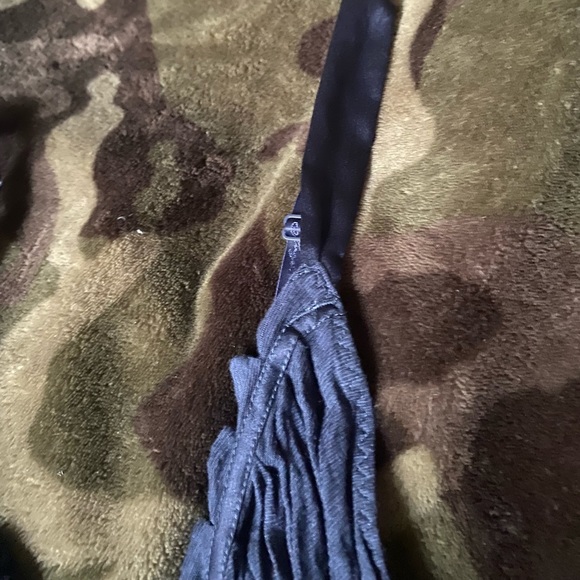 Victoria Secret - Picture 4 of 6